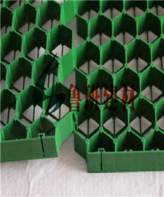 南通黑色排水板價(jià)格 特價(jià)促銷(xiāo)活動(dòng)火熱進(jìn)行中，歡迎選購(gòu)！